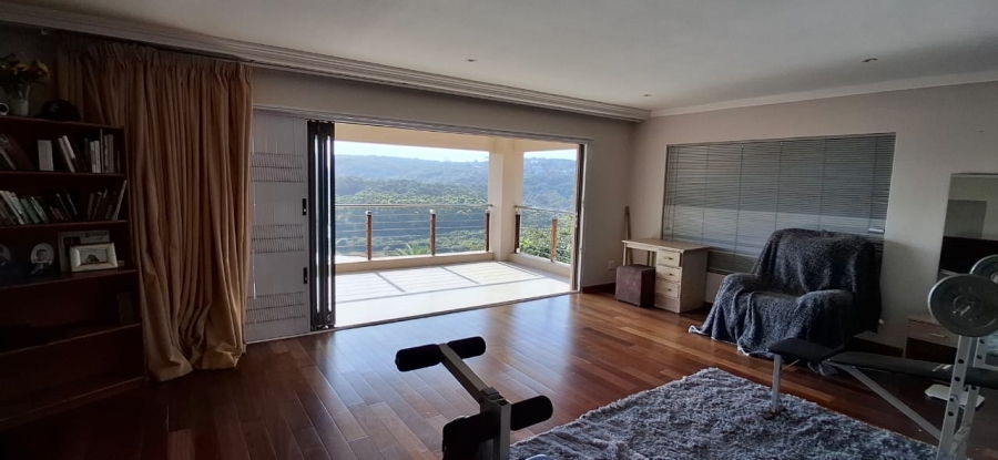 5 Bedroom Property for Sale in Gonubie North Eastern Cape